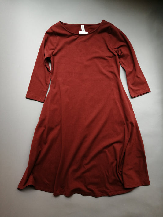 Flowy L-Train Dress