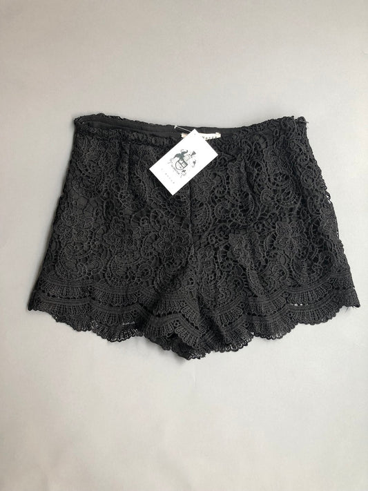 Senorita Shorts in Black