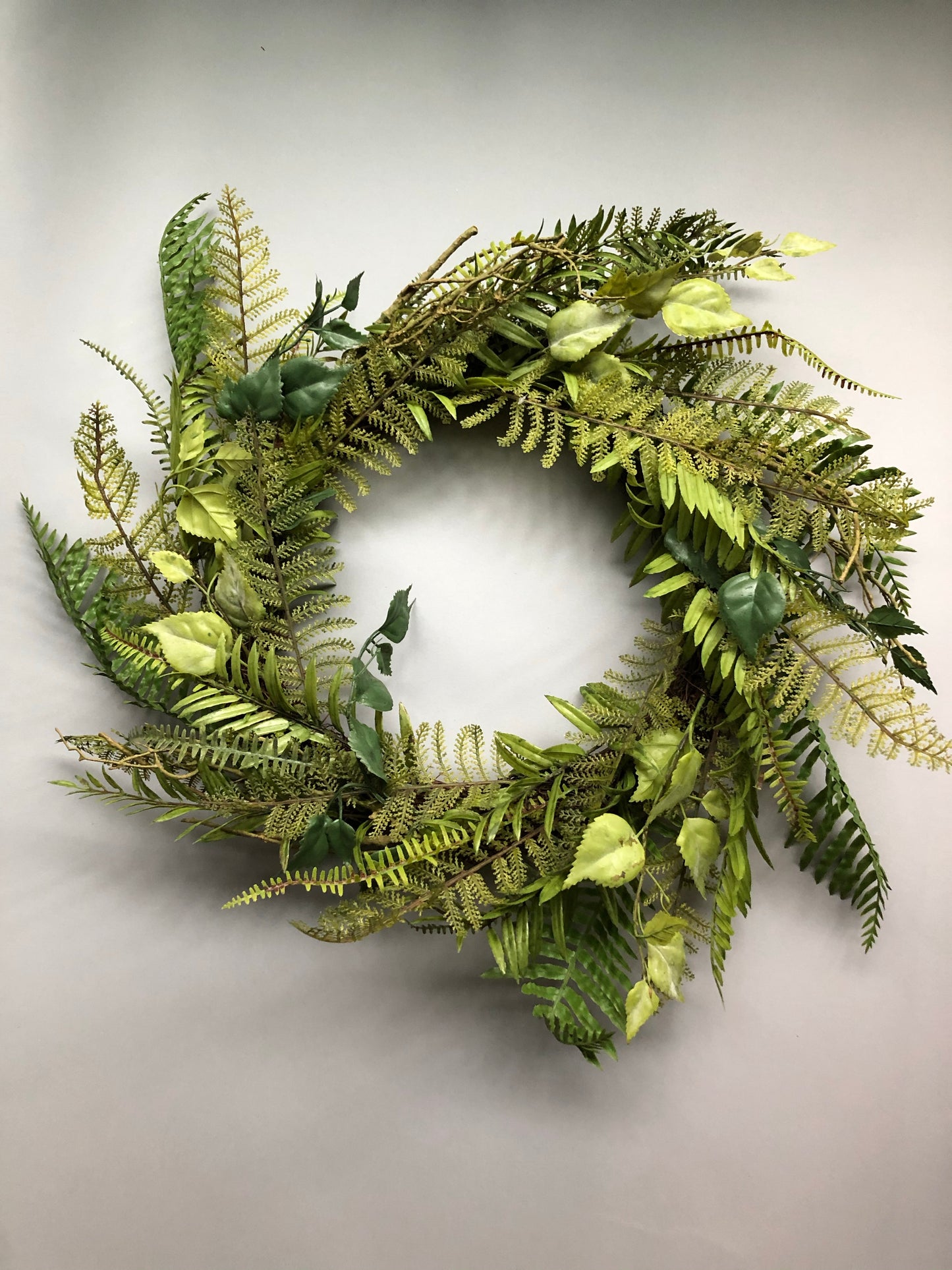 Fern Leaves Green Wreath: 24 inches