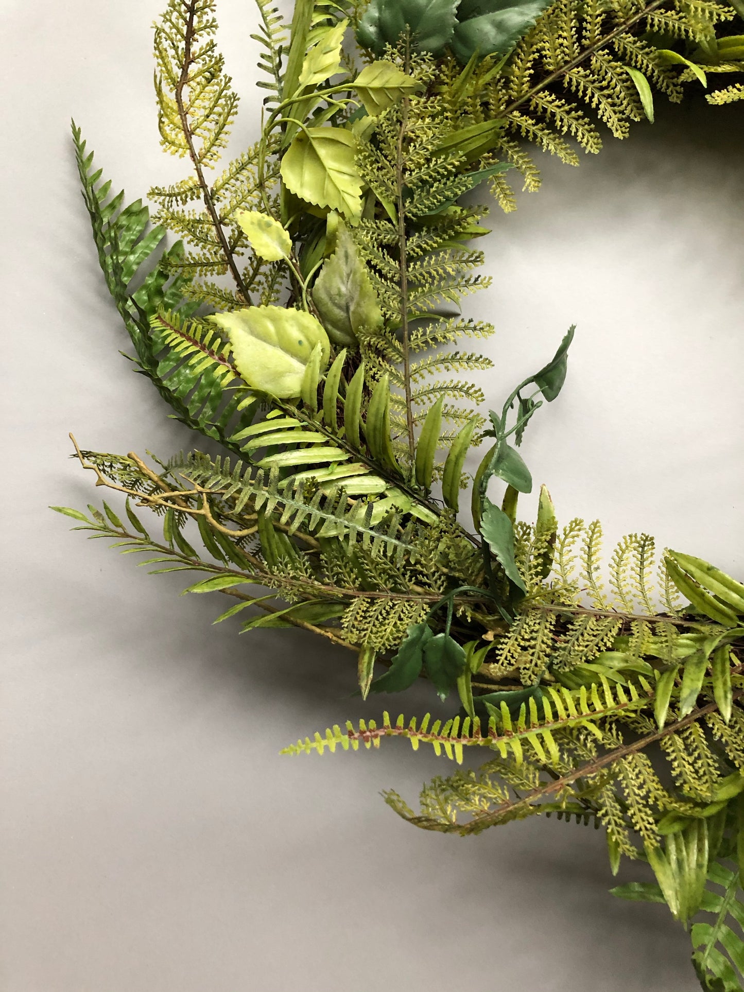 Fern Leaves Green Wreath: 24 inches